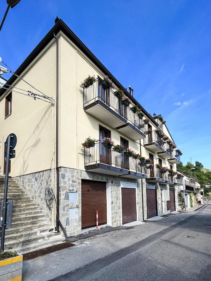 Santangelo21 Apartment Пиетрапертоза Екстериор снимка